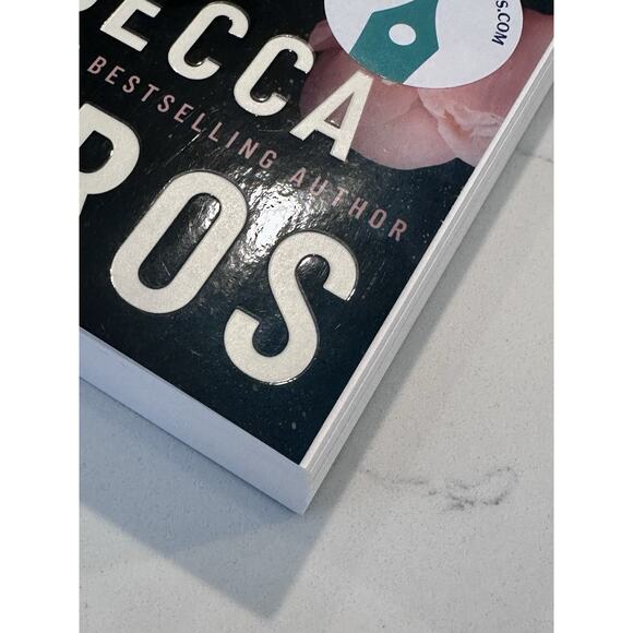 Variation Rebecca Yarros Signed Book Autograph First Edition # 1 - Picture 6 of 8